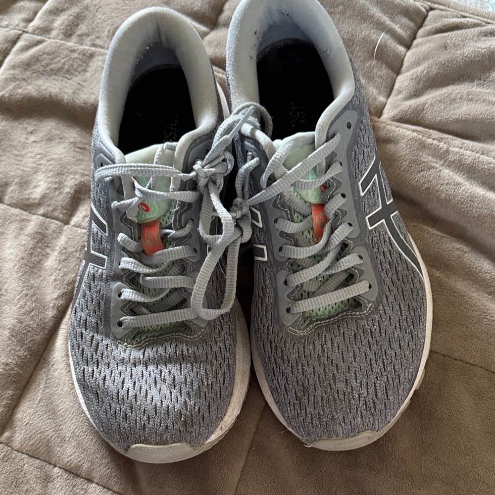 Asics Duomax Gel Enhanced Women’s Running Shoes size 8.5 Grey